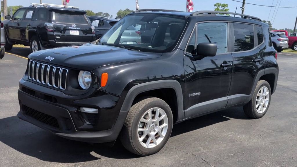 Used 2020 Jeep Renegade Sport w/ Sport Appearance Group AWD/4WD image 4