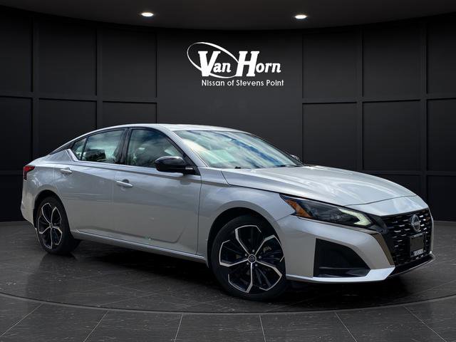 Used 2025 Nissan Altima 2.5 SR w/ SR Premium Package