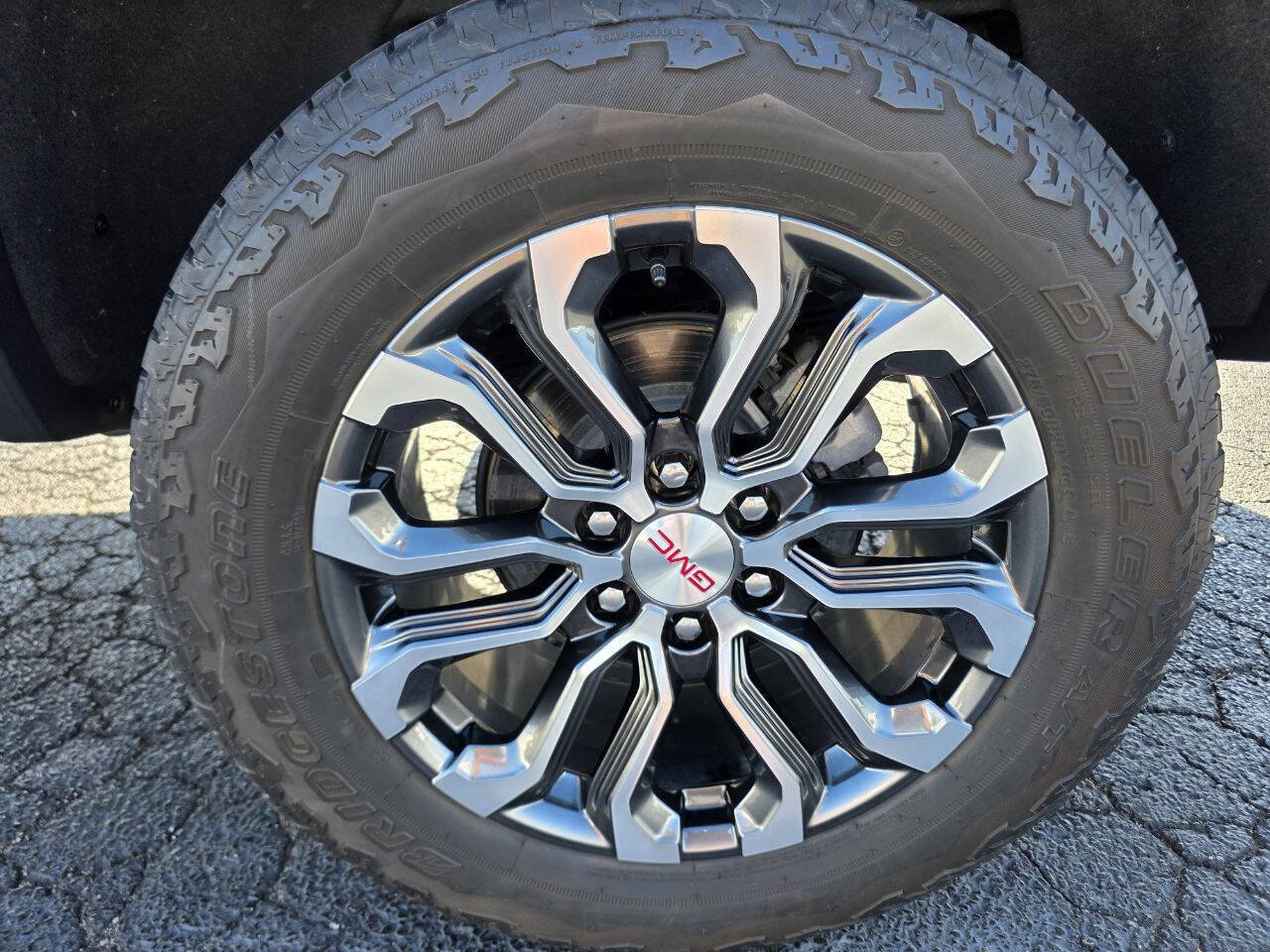 Used 2024 GMC Canyon Denali AWD/4WD image 34