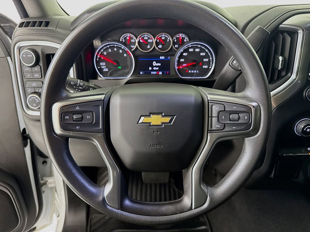 Used 2020 Chevrolet Silverado 1500 LT AWD/4WD image 12