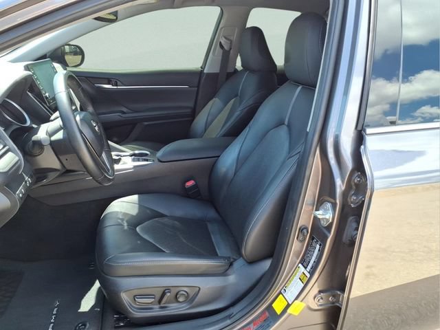 Used 2023 Toyota Camry XLE FWD image 12