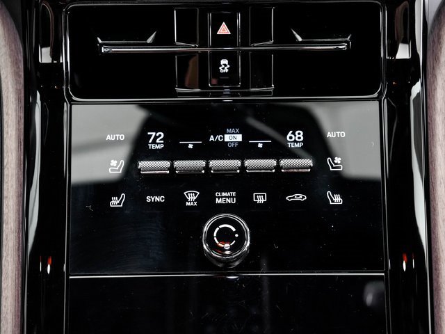 Used 2025 Porsche Panamera 4 image 20