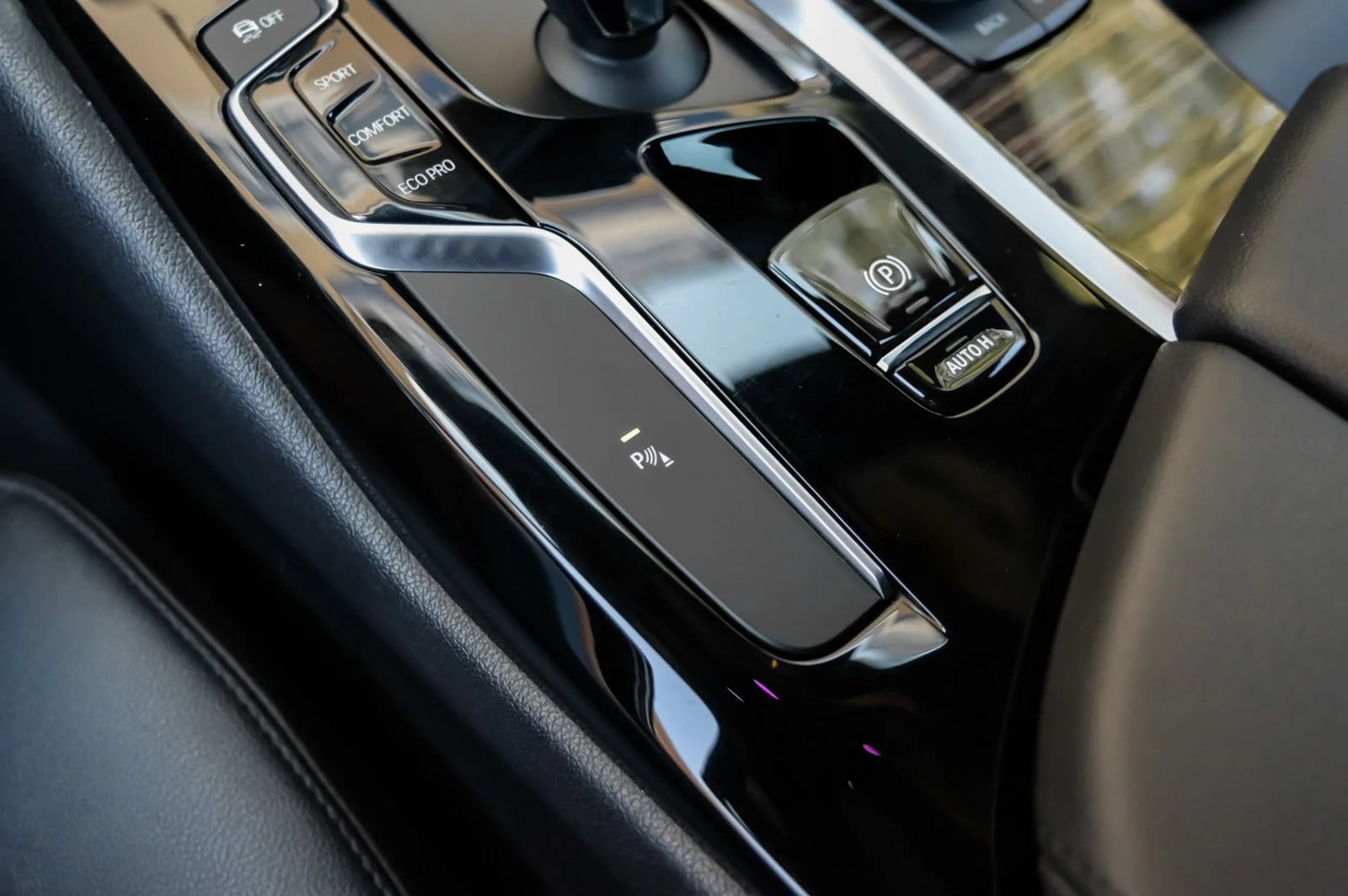 Used 2018 BMW 530i RWD image 31