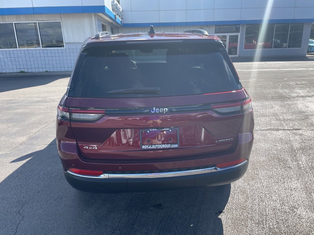 Used 2023 Jeep Grand Cherokee Limited image 10