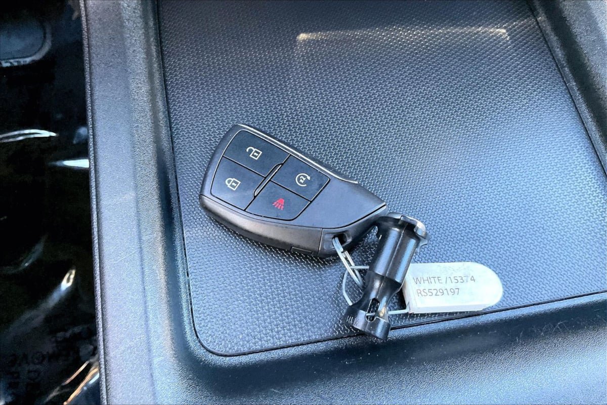 Used 2024 Honda Prologue EX image 9