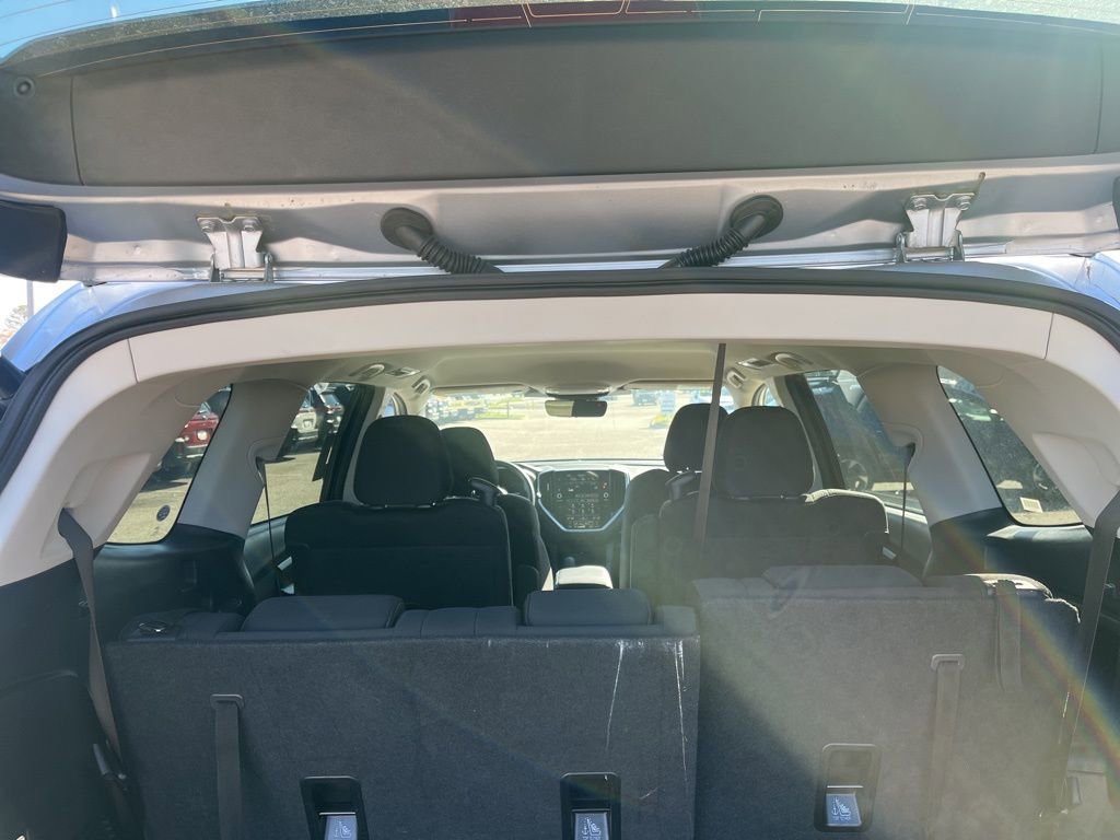 Used 2025 Subaru Ascent Premium image 9