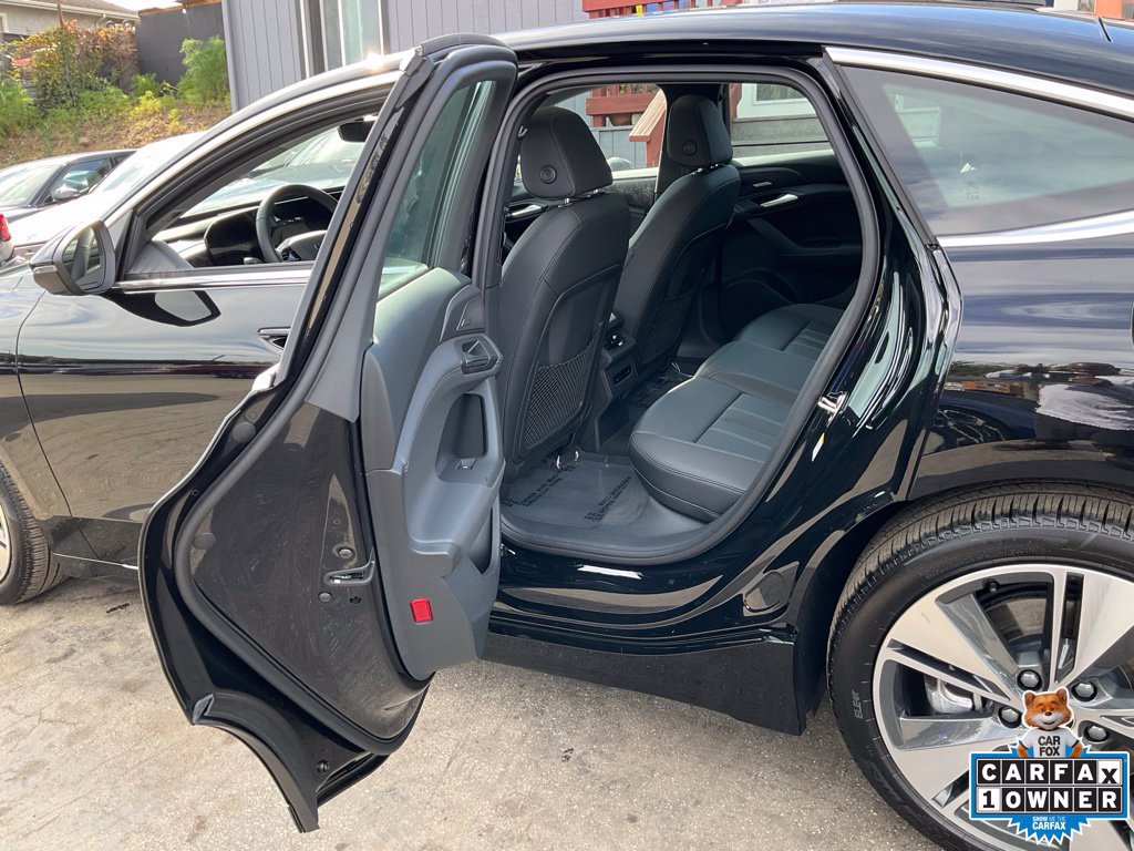 Used 2025 Audi A6 e-tron Premium Plus w/ Premium Plus RWD image 29