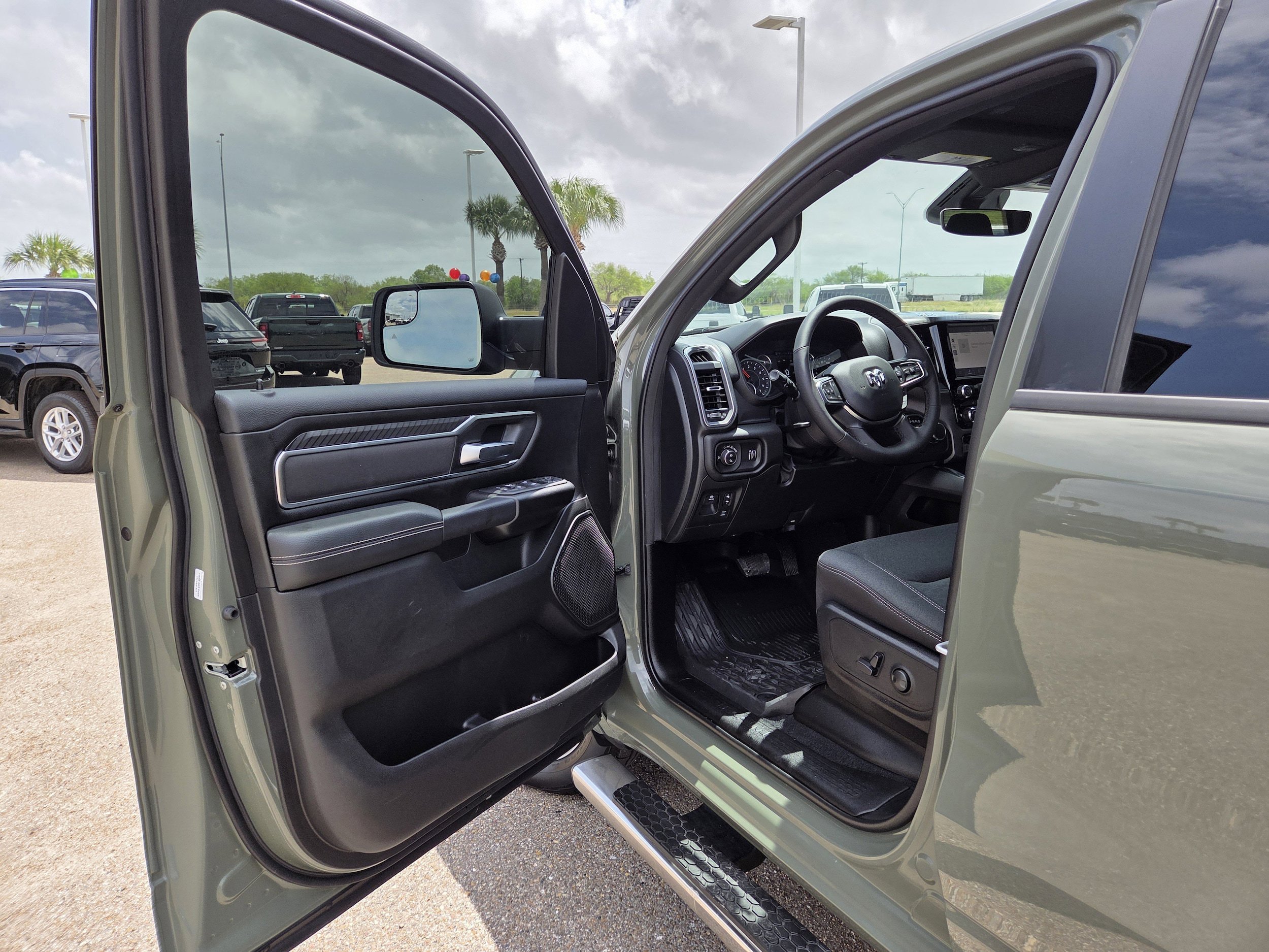 New 2026 RAM 1500 Lone Star AWD/4WD image 13