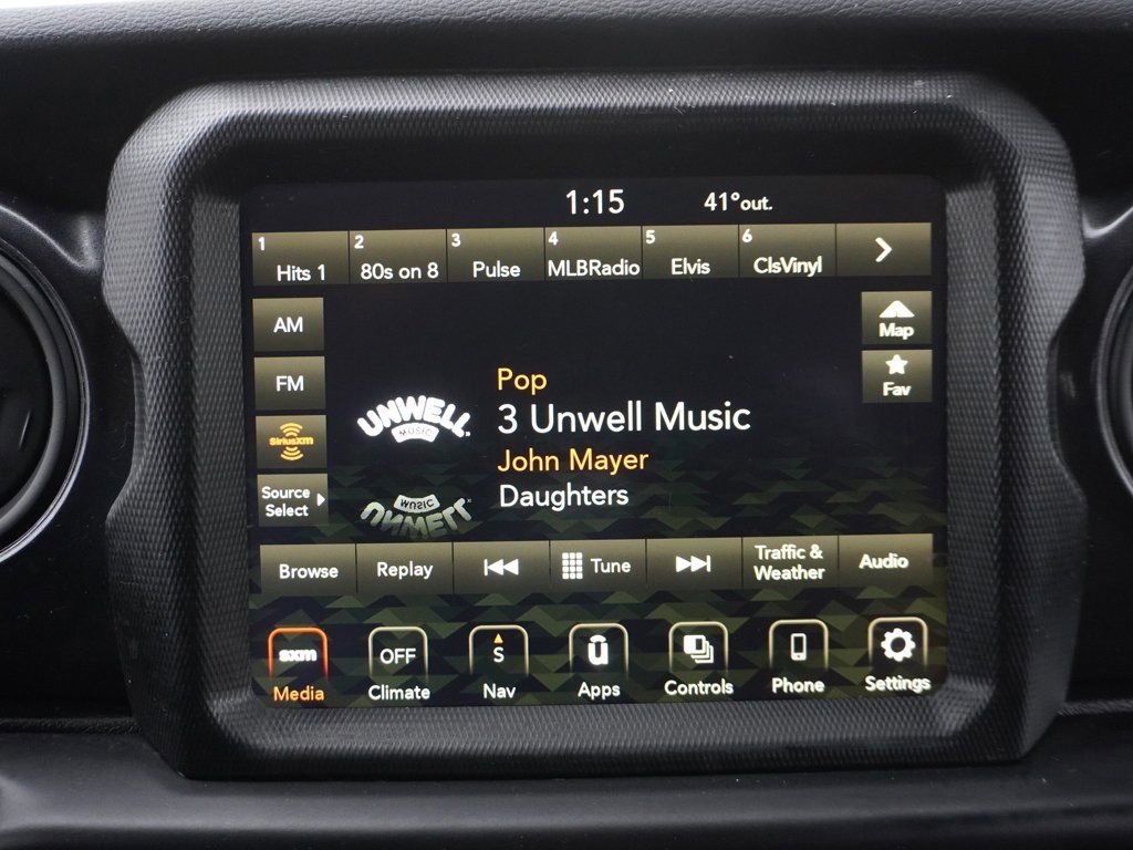 Used 2022 Jeep Gladiator Sport image 39