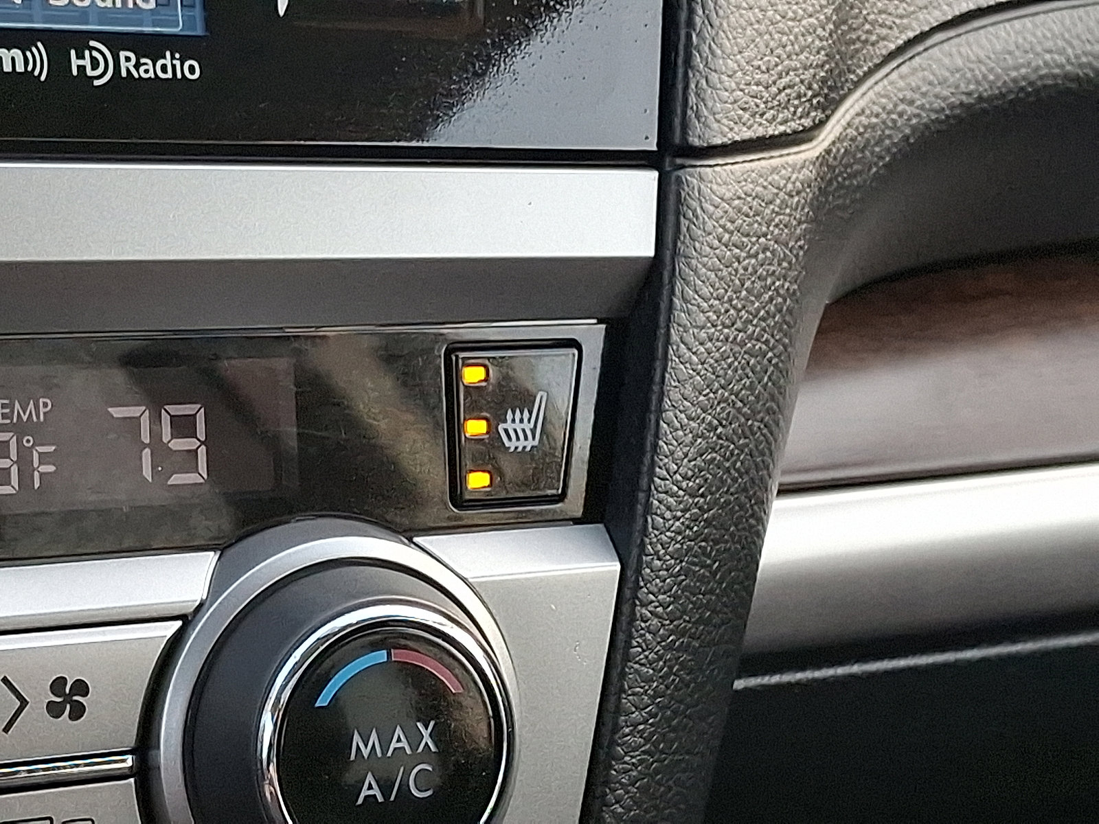 Used 2016 Subaru Outback 3.6R Limited image 24