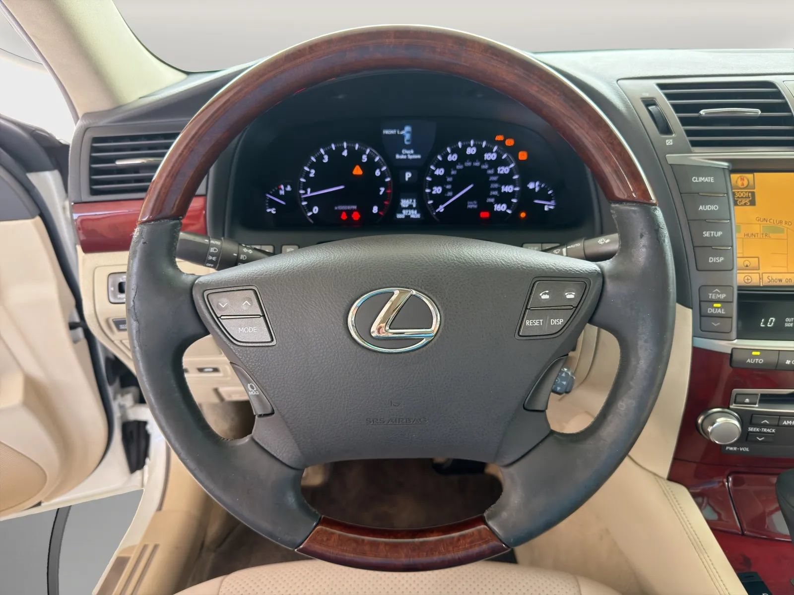 Used 2012 Lexus LS 460 w/ Comfort Pkg RWD image 9