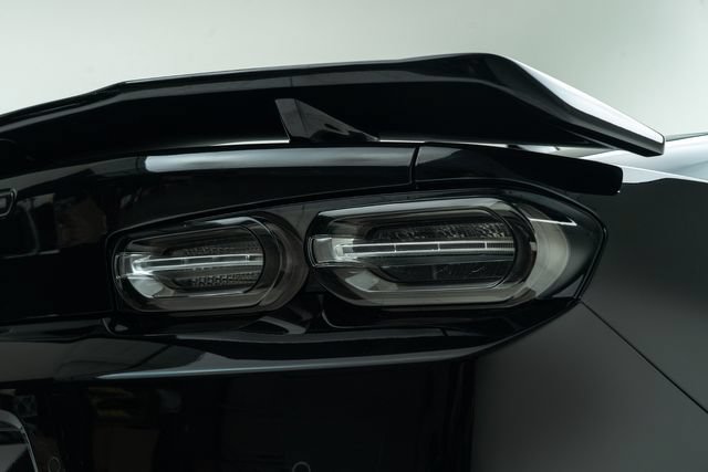 Used 2019 Chevrolet Camaro ZL1 RWD image 15