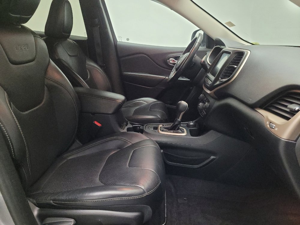 Used 2016 Jeep Cherokee Limited w/ Luxury Group image 21