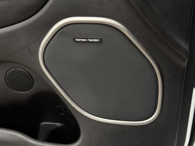 Used 2019 Jeep Grand Cherokee High Altitude RWD image 23