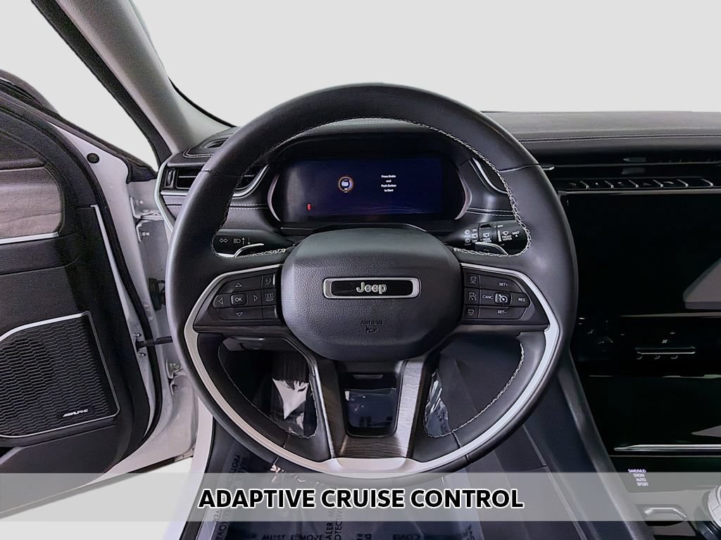 Used 2023 Jeep Grand Cherokee Limited AWD/4WD image 6