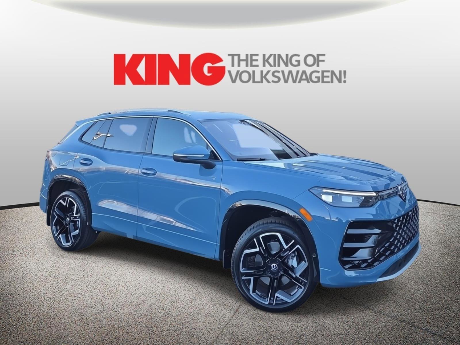 New 2026 Volkswagen Tiguan SEL R-Line video 1