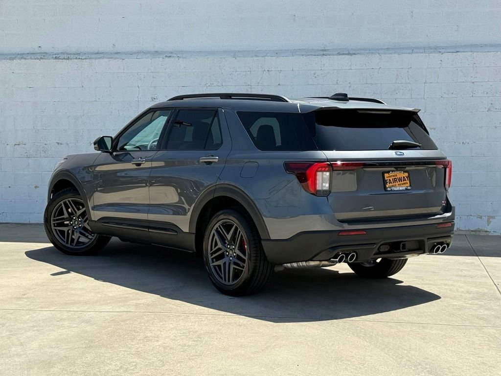 New 2026 Ford Explorer ST w/ Sun And Sound Package AWD/4WD image 3