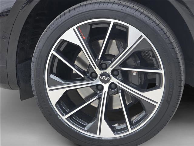 Certified 2024 Audi SQ5 Prestige w/ Prestige Package image 9