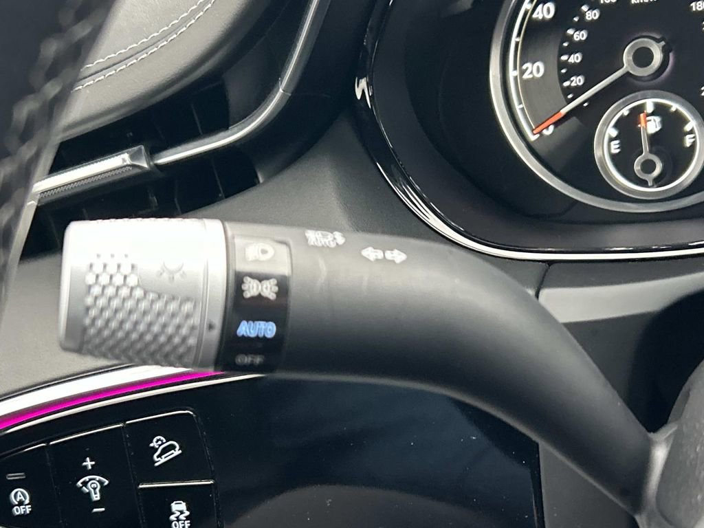 Used 2025 Genesis GV70 3.5T Sport w/ Sport Advanced Package image 40