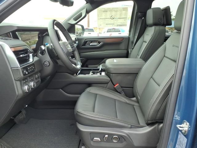 New 2026 GMC Yukon XL Denali w/ Advanced Technology Package AWD/4WD image 12