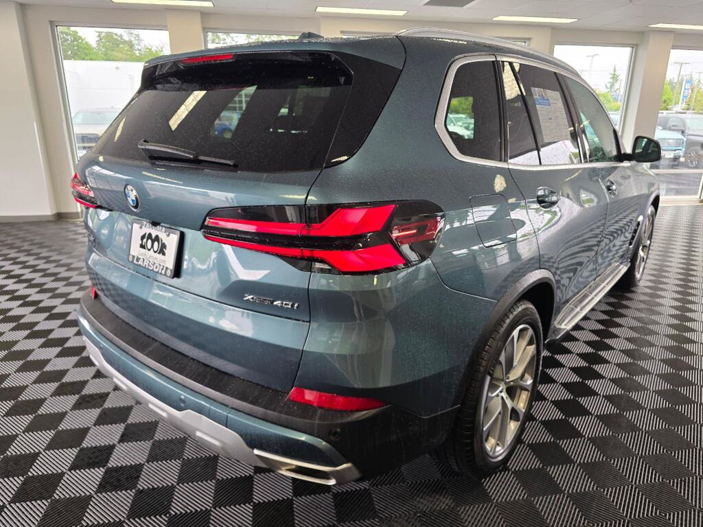 Used 2026 BMW X5 xDrive40i AWD/4WD image 3