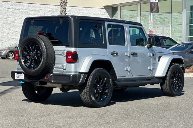 Used 2023 Jeep Wrangler Unlimited Sahara w/ Cold Weather Group AWD/4WD image 4