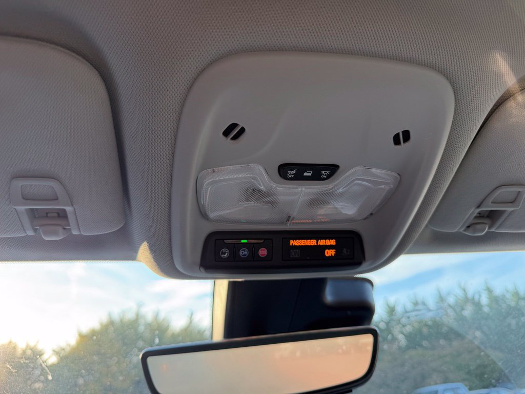 Used 2023 Chevrolet Bolt EUV Premier FWD image 14