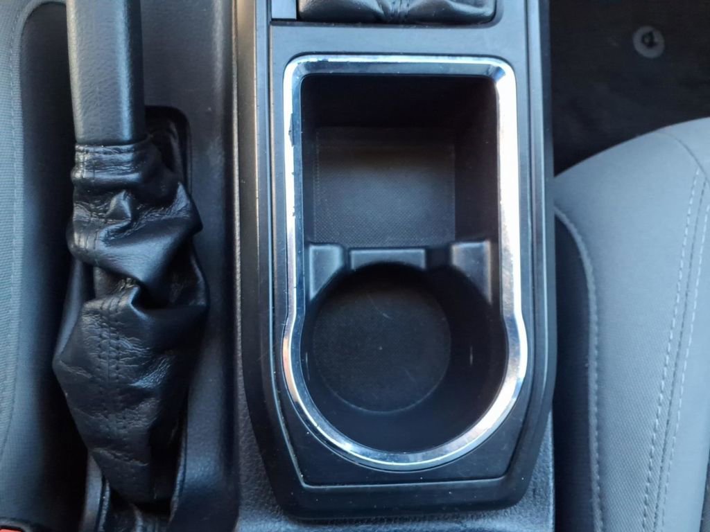 Certified 2019 Toyota Tacoma SR w/ SX Package image 21