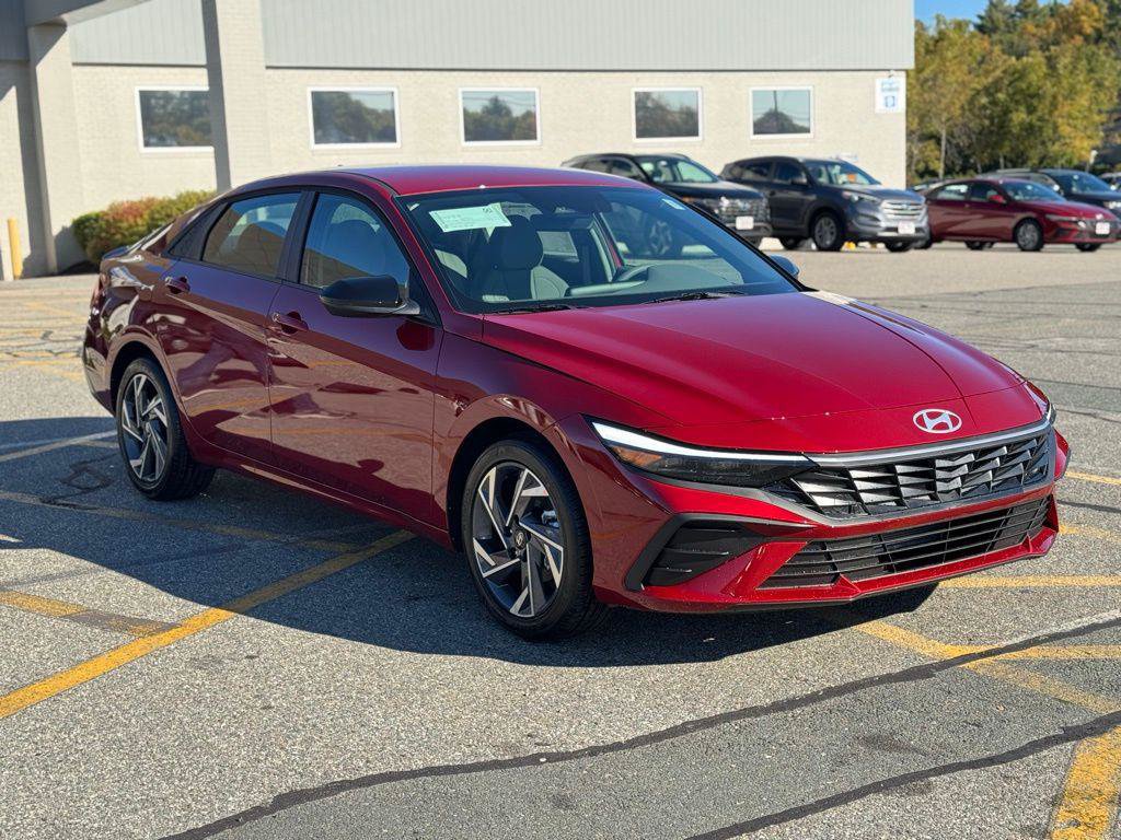 New 2025 Hyundai Elantra Sport FWD image 7