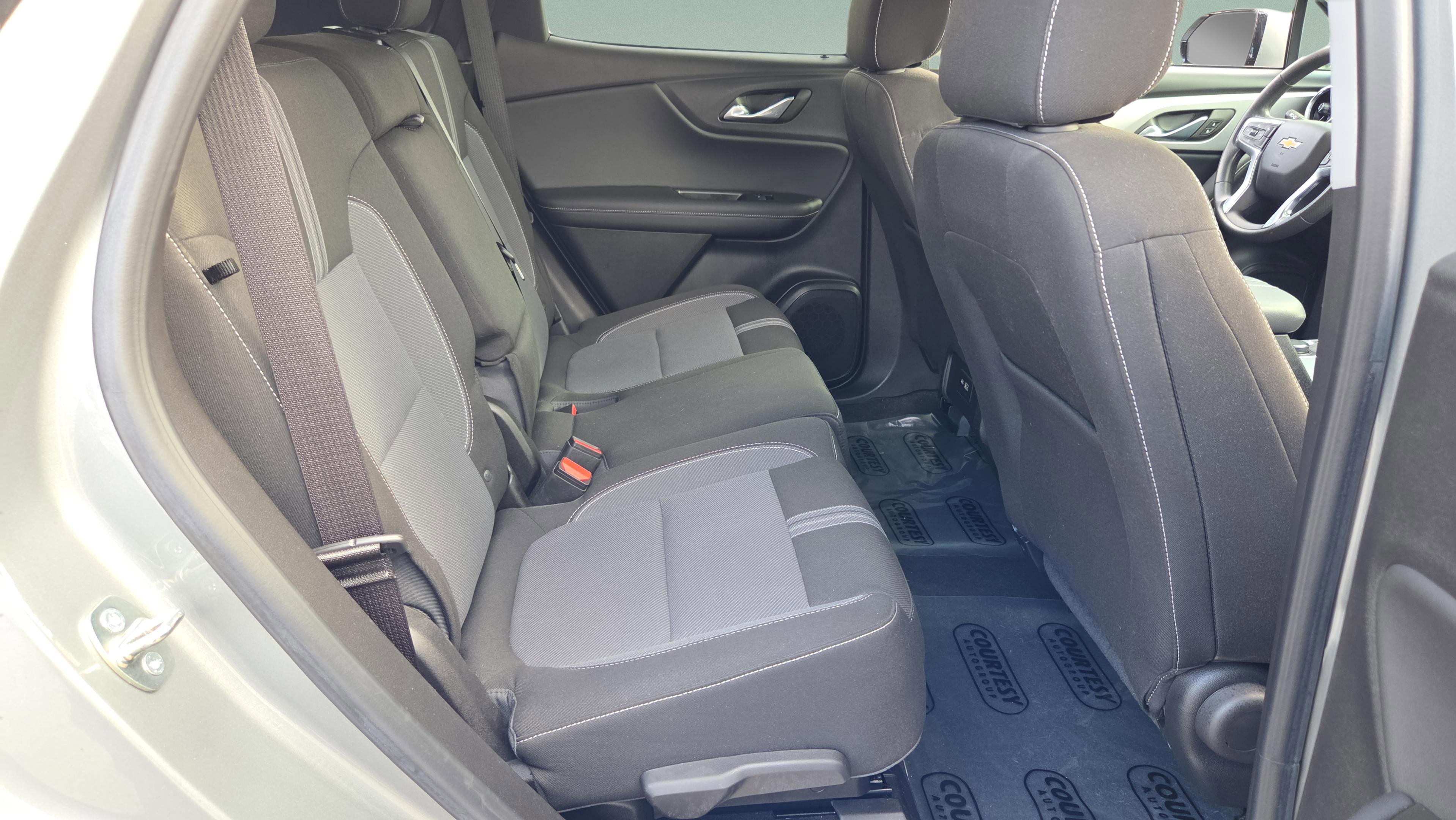 Used 2023 Chevrolet Blazer LT image 22