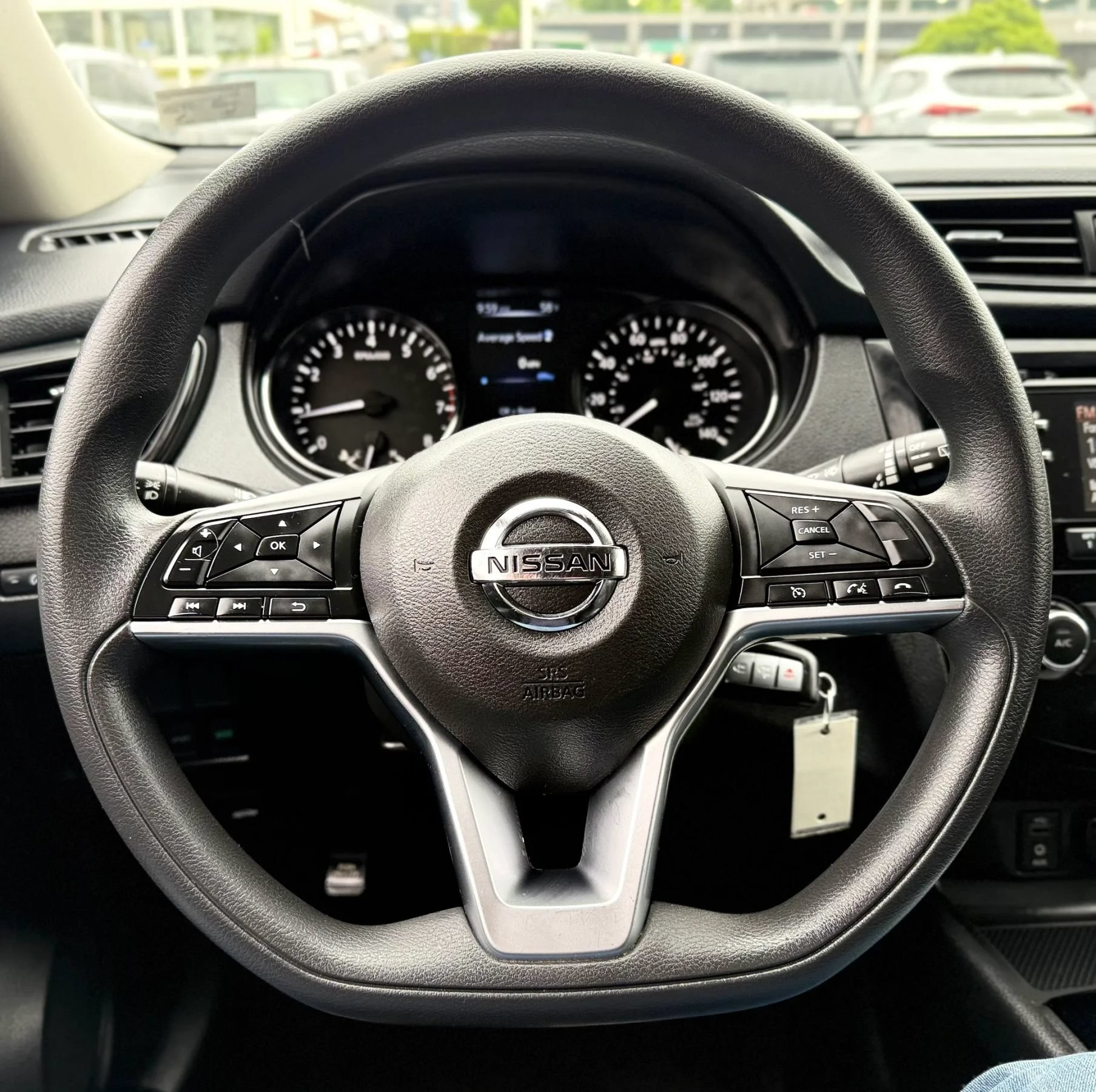 Used 2017 Nissan Rogue S AWD/4WD image 12