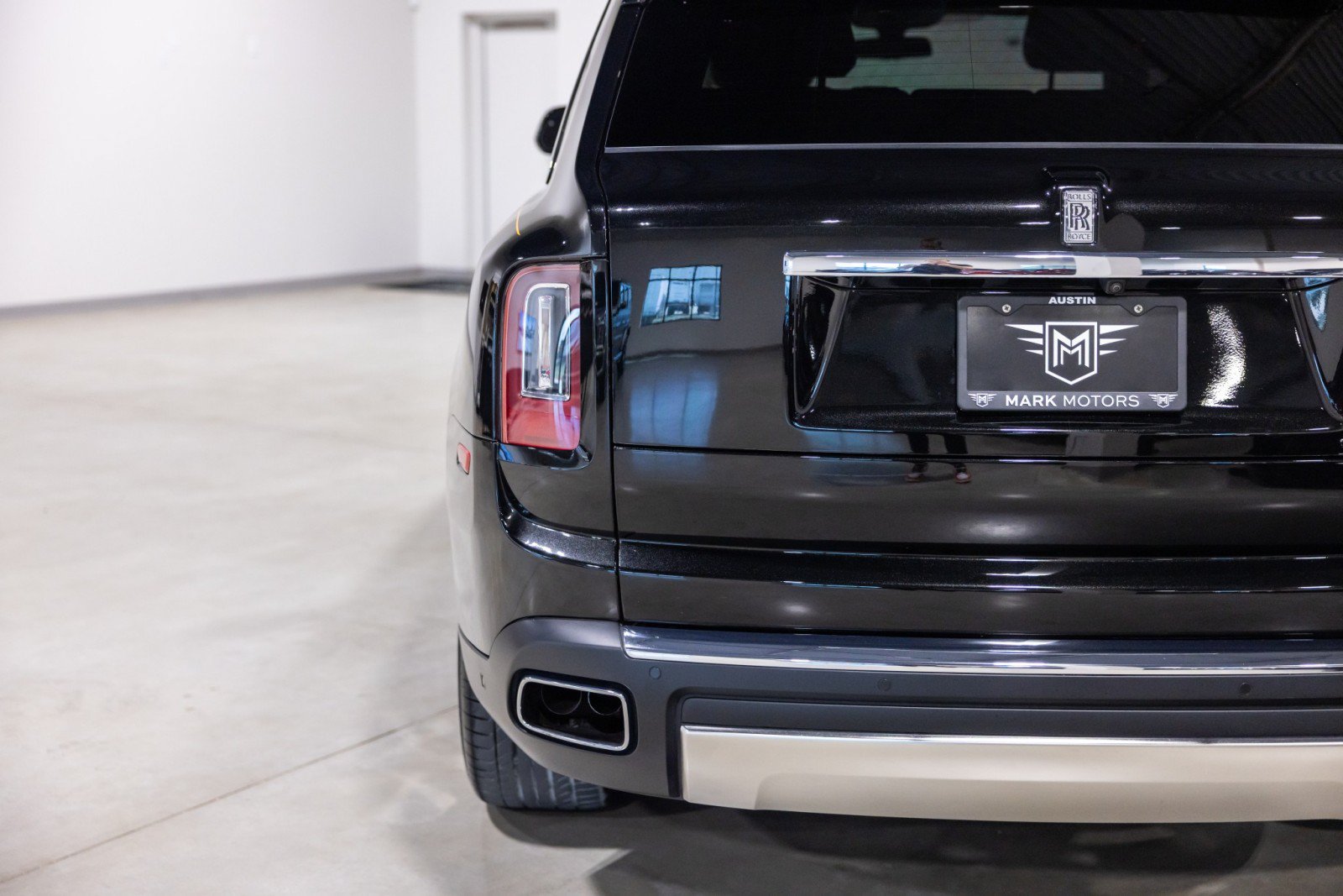 Used 2022 Rolls-Royce Cullinan AWD/4WD image 8