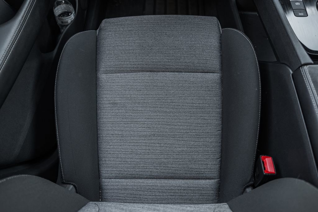 Used 2023 Nissan Rogue SV image 28