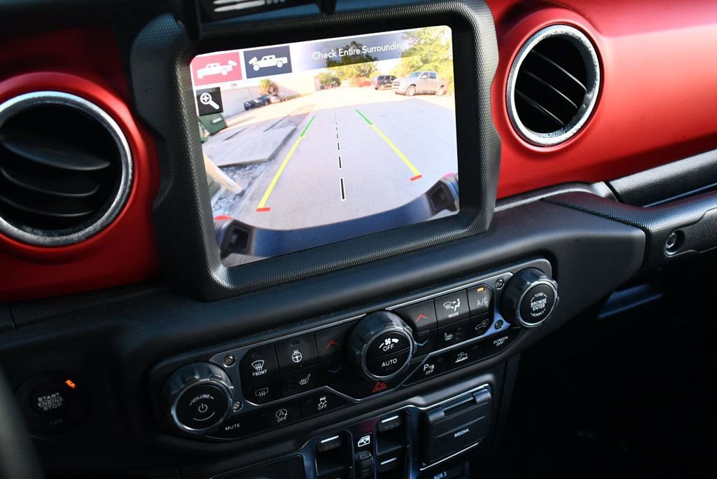 Used 2021 Jeep Gladiator Rubicon w/ Dual Top Group image 59