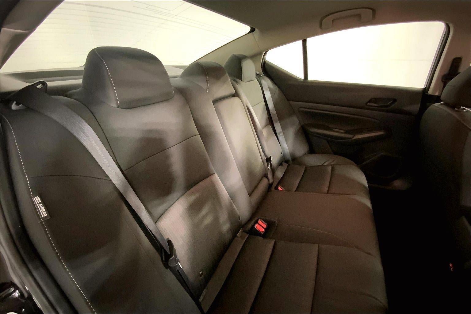 Used 2025 Nissan Altima 2.5 SV FWD image 23