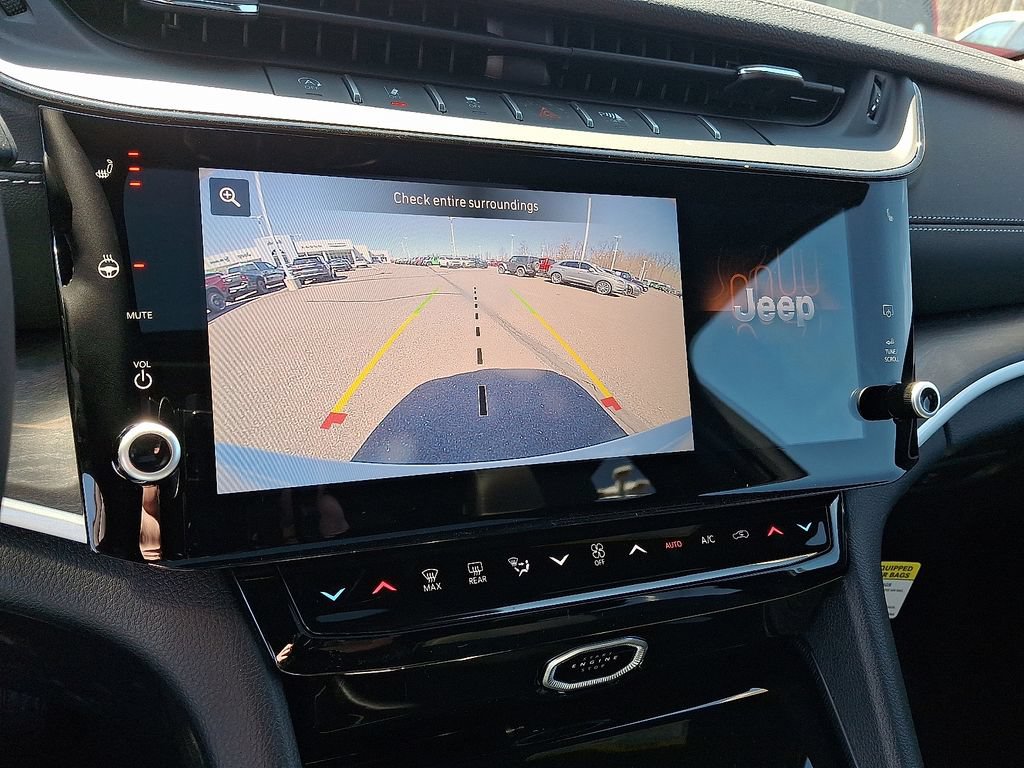 New 2026 Jeep Grand Cherokee Altitude AWD/4WD image 15