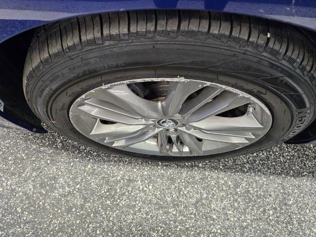 Used 2015 Toyota Camry SE FWD image 38