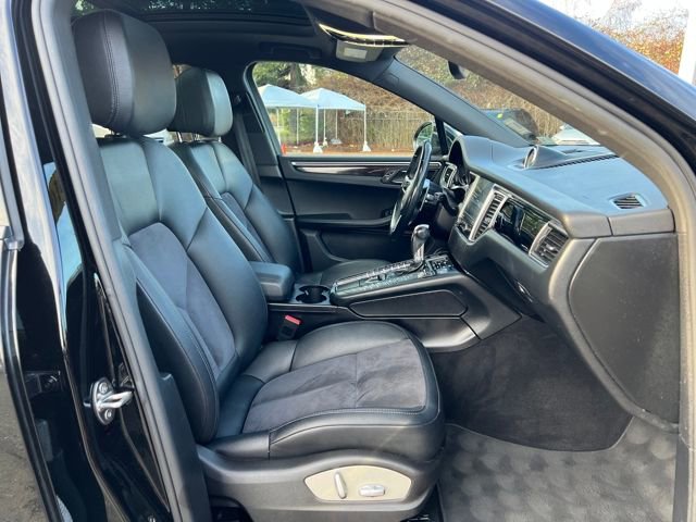 Used 2018 Porsche Macan image 10