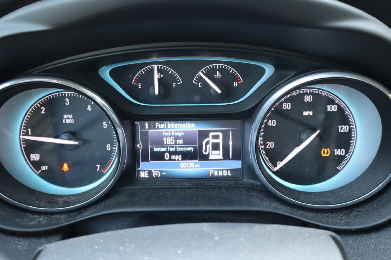 Used 2018 Buick Envision Essence FWD image 10