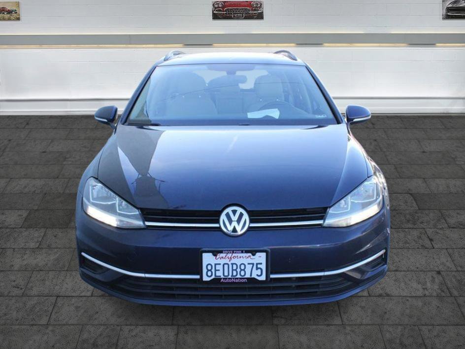 Used 2018 Volkswagen Golf SE image 3
