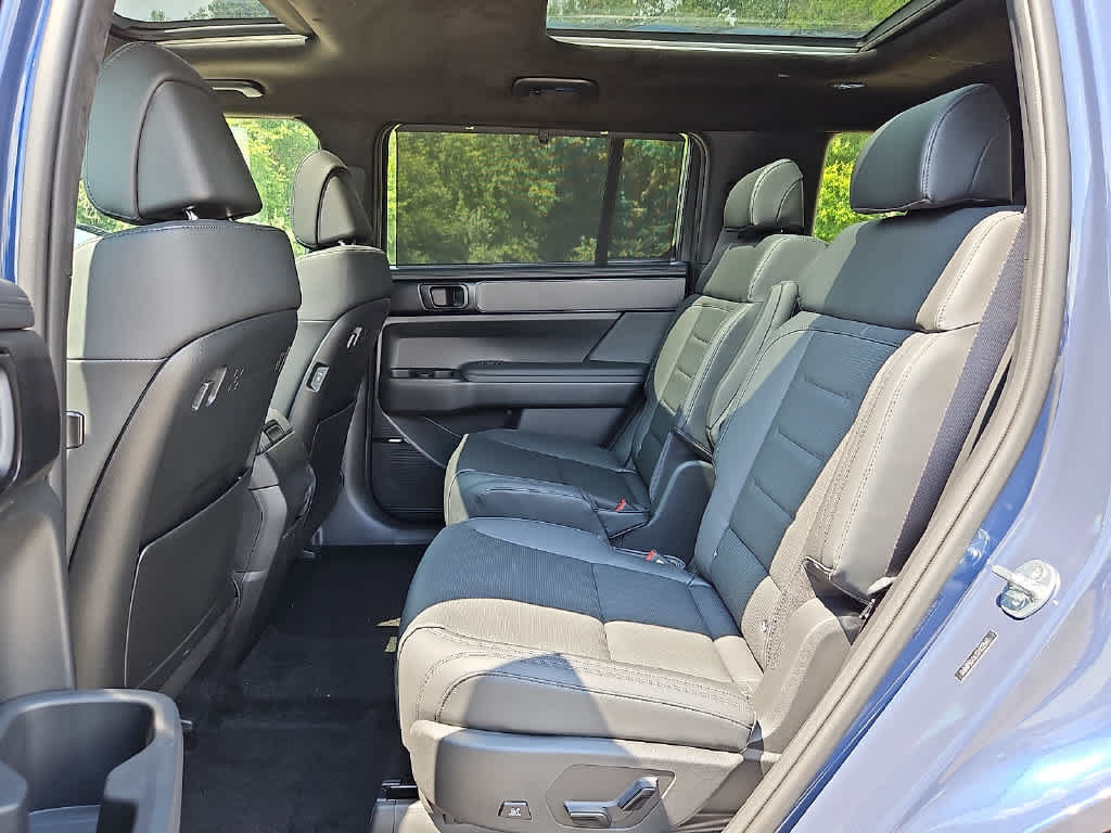 New 2026 Hyundai Santa Fe Calligraphy AWD/4WD image 8