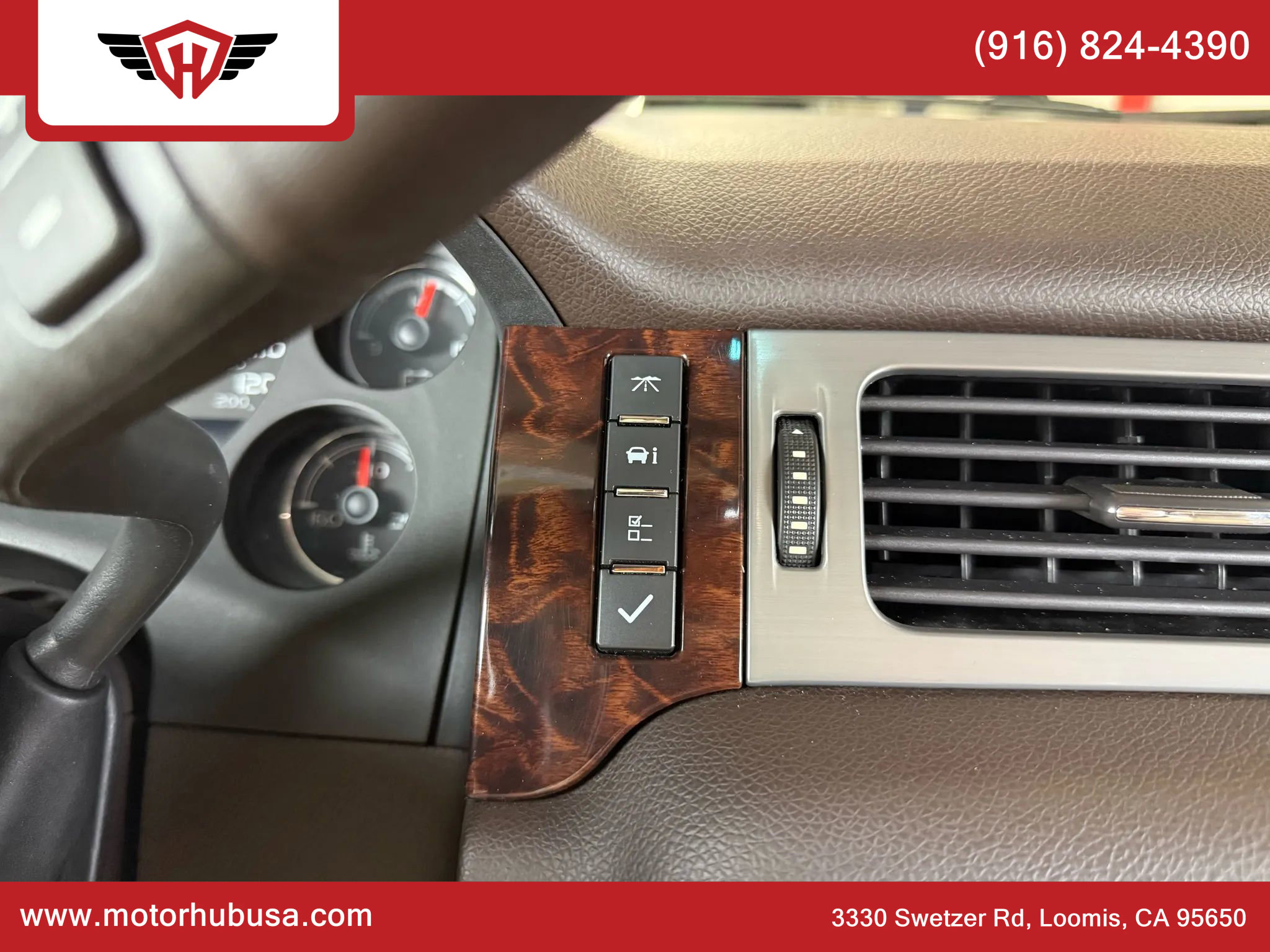 Used 2011 GMC Yukon Denali image 26