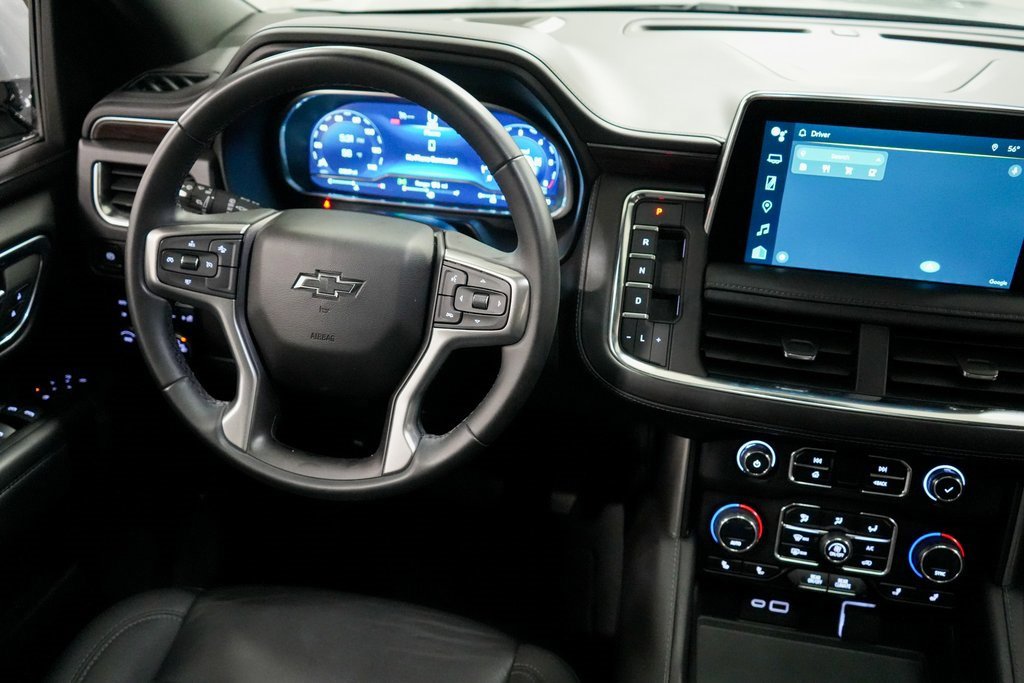 Used 2023 Chevrolet Suburban Z71 image 11