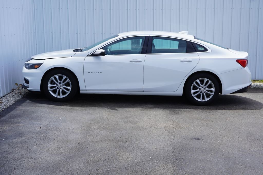 Used 2016 Chevrolet Malibu LT FWD image 3