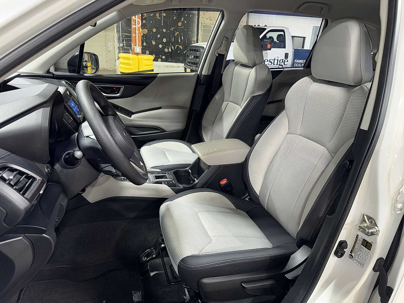 Used 2022 Subaru Forester AWD/4WD image 15