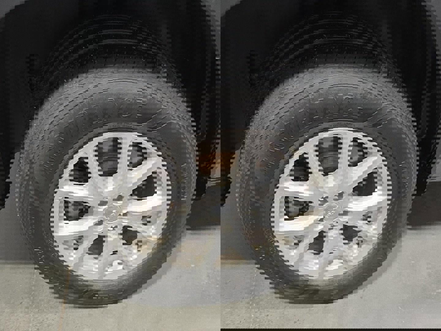 Used 2018 Jeep Cherokee Latitude w/ Cold Weather Group image 21