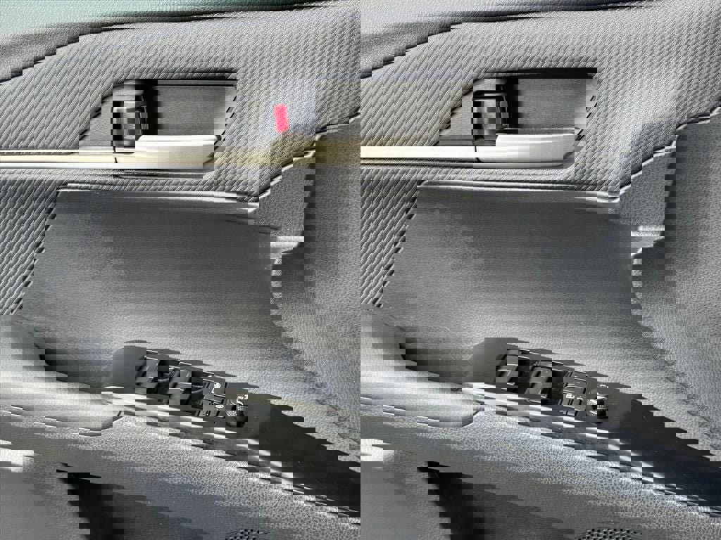 Certified 2025 Toyota Camry SE image 16