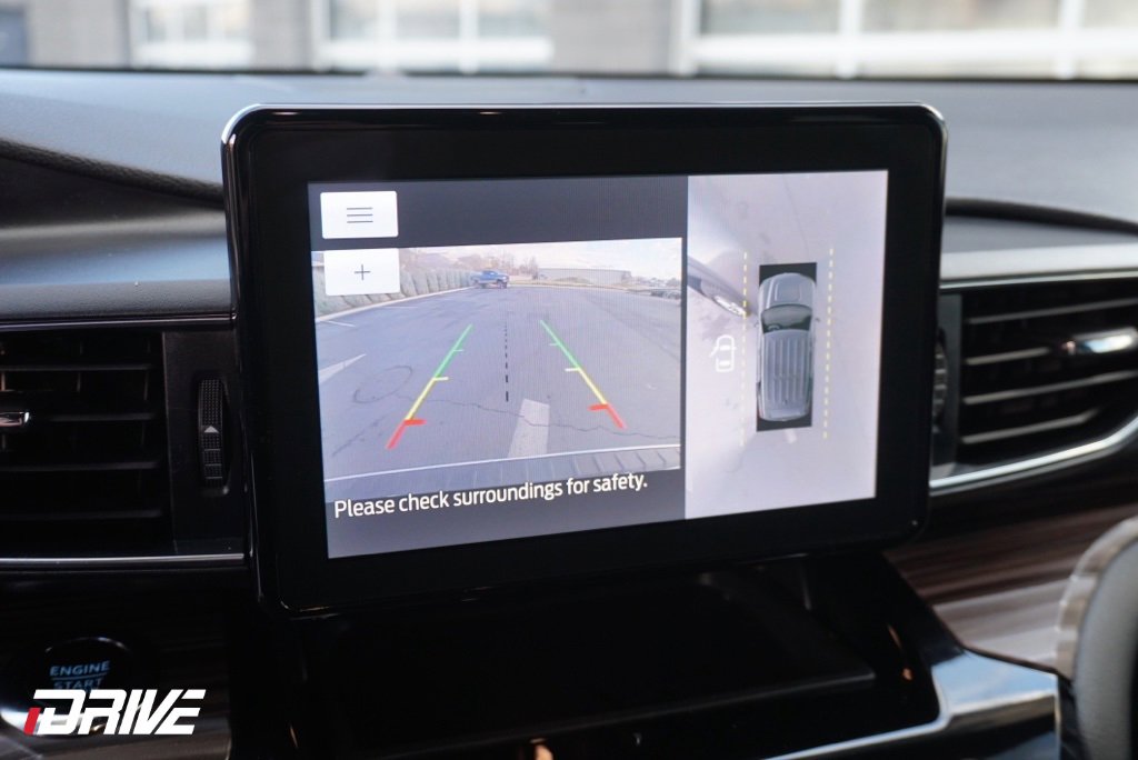 Used 2023 Ford Explorer Limited image 24