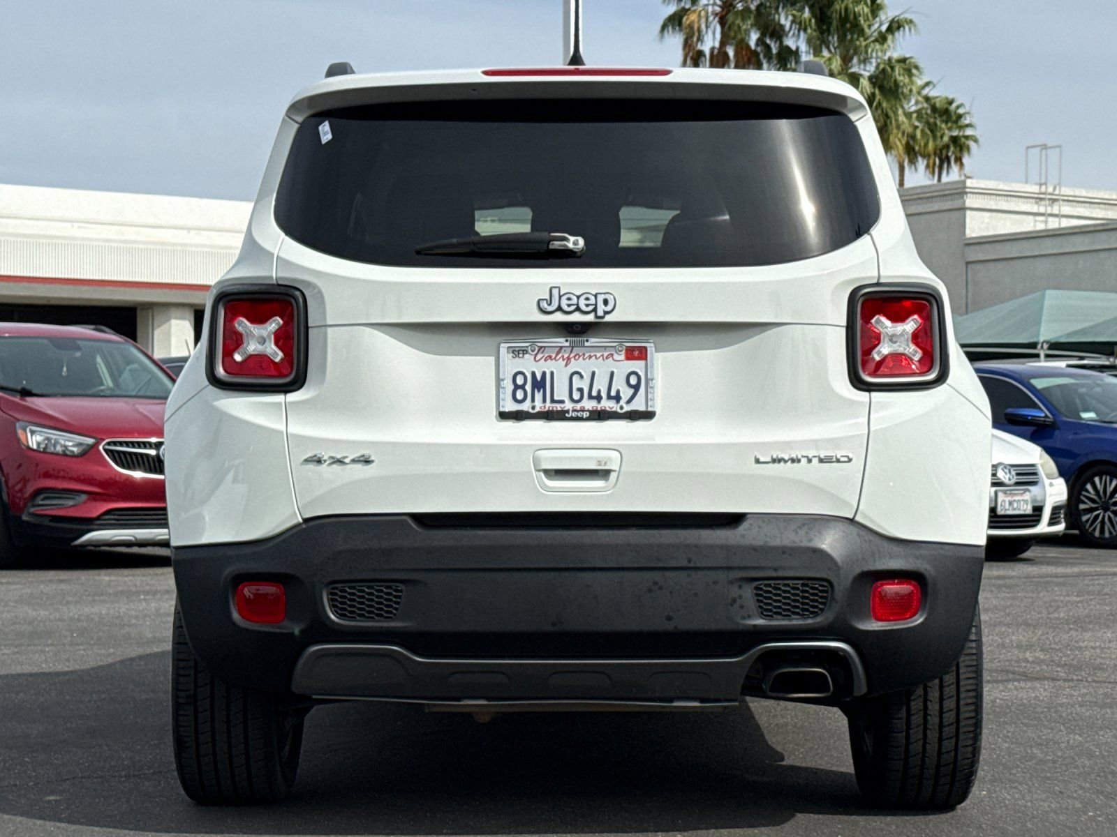 Used 2019 Jeep Renegade Limited w/ UConnect 8.4 Nav Group AWD/4WD image 4
