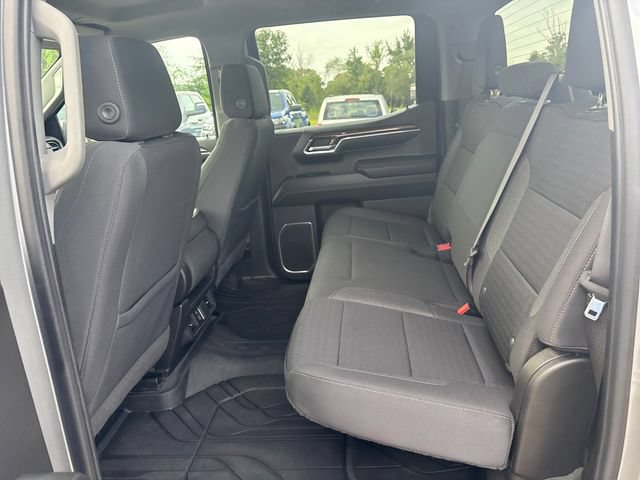Used 2023 Chevrolet Silverado 1500 LT AWD/4WD image 18